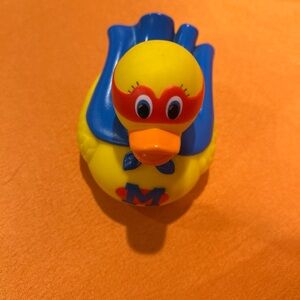 2005 Munchkin HOT Super Duck  Rubber Duck Ducky 4"